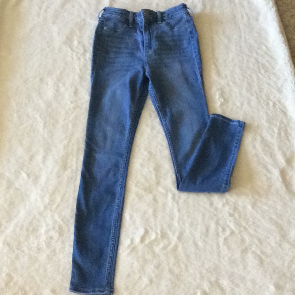 Hollister Ultra High Rise Jean Leggings